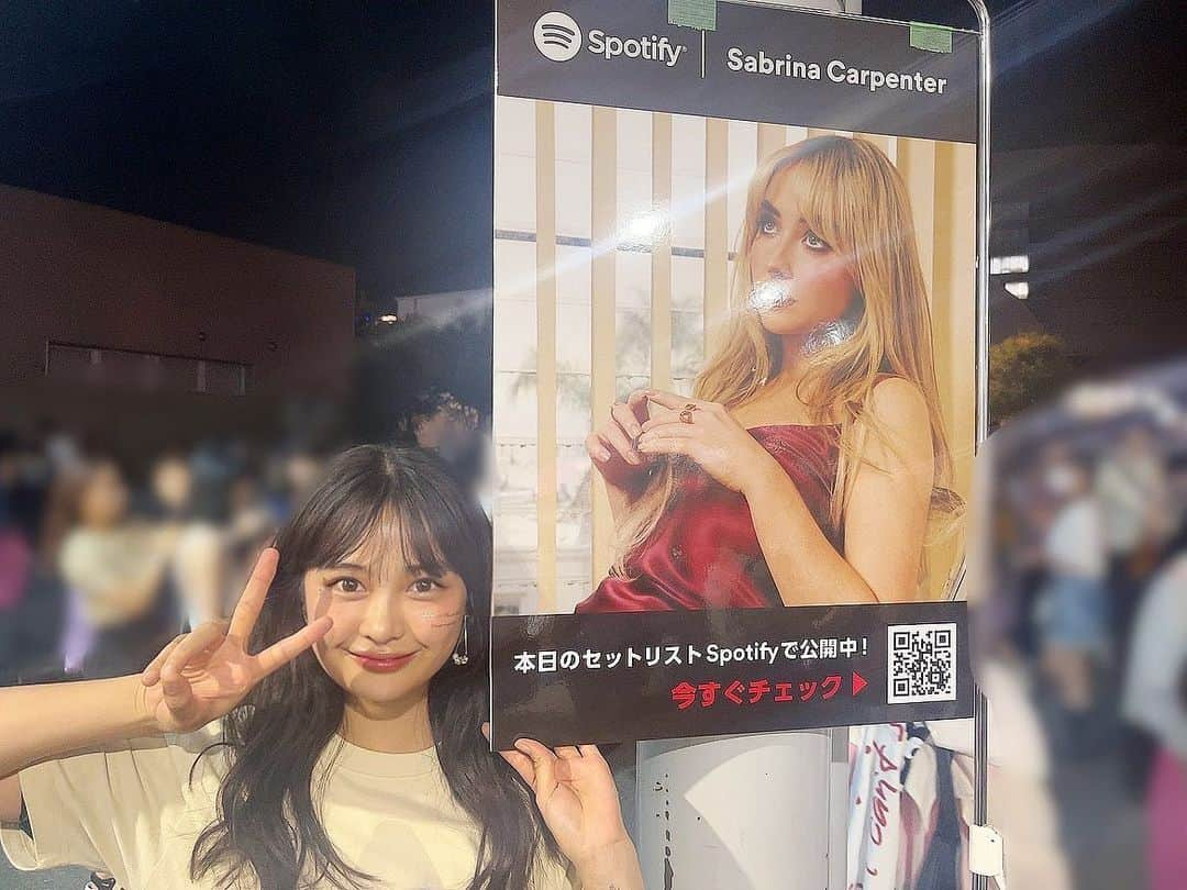 西本ヒカルさんのインスタグラム写真 - (西本ヒカルInstagram)「・ @sabrinacarpenter さんのライブへ✨  本当にエネルギッシュでパワフルで、とっても可愛くて、同じ年でこんなにも世界的に影響力があるなんて本当にすごいなってとっても刺激を受けました☺︎ 素敵な時間をありがとうございました🧠💕🎙️👩🏼  #live  #sabrinacarpenter  #japan」7月19日 21時58分 - hikaru_nishimoto1231