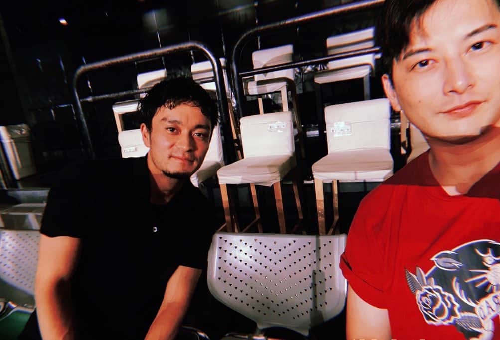 石黒英雄のインスタグラム：「友達と観てきたよ🎤 KANAME KAWABATA Live House Tour 2023 “Live it up!!” 川畑さんの歌声は自然と心が弾んで楽しい気持ちになるから大好きです。 みなさんも是非」