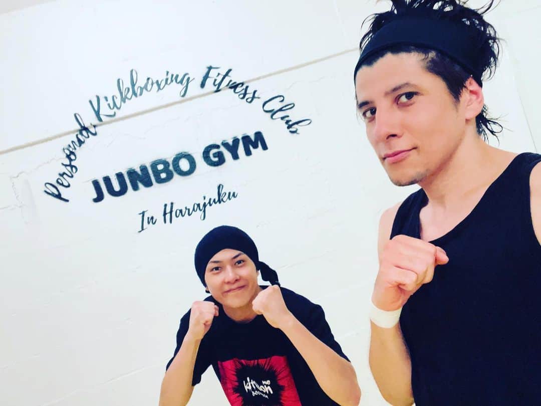 城田純のインスタグラム：「久々にもっちゃんと練習🥊」