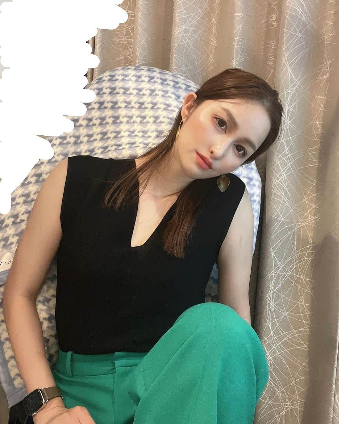 蒼真海（まみへえ）さんのインスタグラム写真 - (蒼真海（まみへえ）Instagram)「映えない日常🌱 この椅子に座って毎日仕事 してるの ㅤㅤㅤㅤㅤㅤㅤㅤㅤㅤㅤㅤ ㅤㅤㅤㅤㅤㅤ9割在宅だから 日々暑いけど家にいる分 お出かけモチベは高いぞ！笑 夕方以降は特に！笑 ㅤㅤㅤㅤㅤㅤㅤㅤㅤㅤㅤㅤ ㅤㅤㅤㅤㅤㅤㅤㅤㅤㅤㅤㅤ #workoutgirl  #pilateslovers  #pilatesfitness  #ハーフアップ #ピアス #ZARA #在宅ワーカー  #在宅  #在宅ワーク  #和風ピアス」7月19日 22時03分 - mami_0110