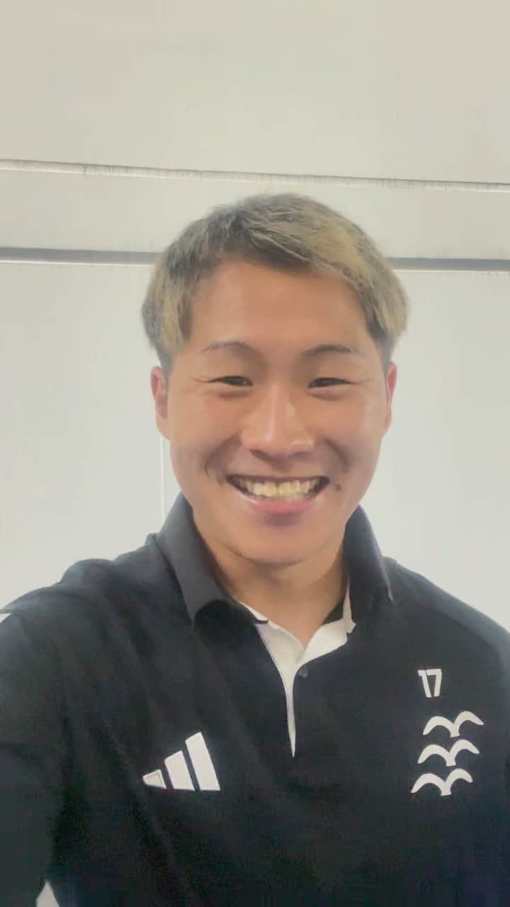 のインスタグラム：「本日の #セルティックFC 戦で見事な2アシストの #井上健太 選手からファン・サポーターへメッセージ🎤👏 #fmarinos」