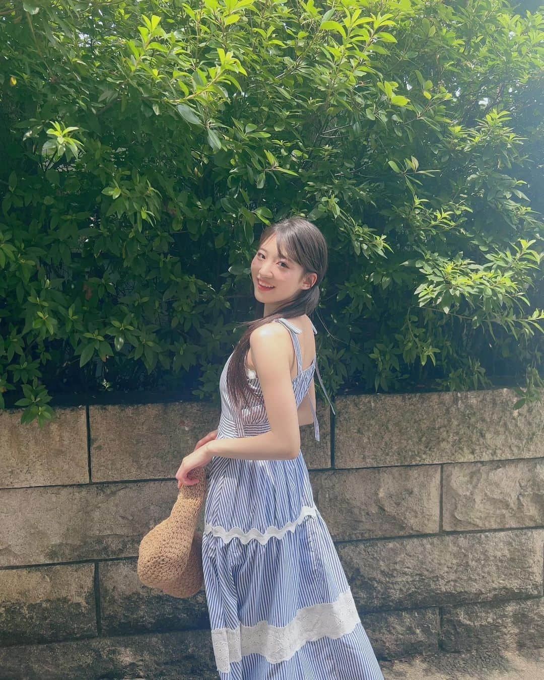 OCHA NORMAのインスタグラム：「.  中山夏月姫です 🤍  麦わら帽子が大活躍の暑さ👒  最近の夏月姫はね☁️𓈒 𓂂𓏸 甘め＆清楚な服装がね好きです💕︎  めちゃくちゃ久しぶりの ツインテール𓂃🎀𓈒𓏸  恥ずかしいです…🙈  🌻🌻🌻🌻🌻🌻🌻  #ocha_norma #オチャノーマ #ハロプロ #今日の茶柱 #中山夏月姫 #麦わら帽子 #夏服 #なちゅふく #ワンピース」