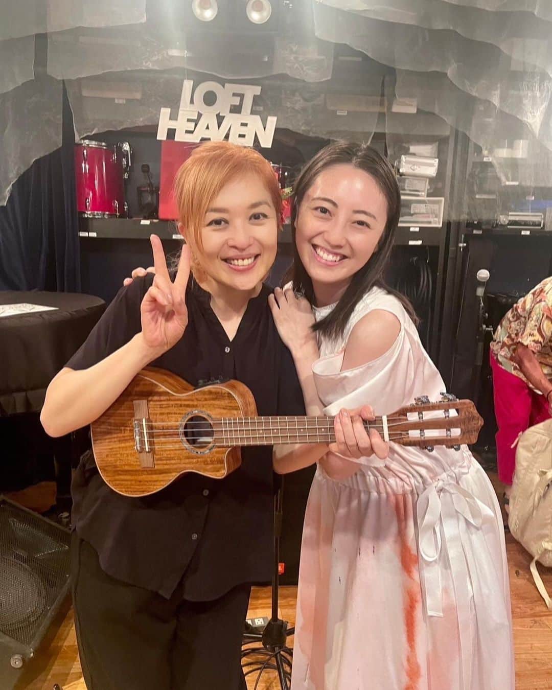 沢井美優さんのインスタグラム写真 - (沢井美優Instagram)「ママに逢ってきたよぉ〜🥰💛  先日、セーラームーンでお世話になった森若さんのLIVE 『ゴーバンズ GO-BANiX HEAVEN vol.8 「ゴーバンズを歌おう！」』に行ってきました✨✨  とっても楽しくてあっという間でした✨ ママに逢えたのは約20年ぶり😳 変わらぬお姿に驚きでした💗 森若さん可愛かったです😍🌺  またLIVE行きます☺️✨✨ 今度は弟も、、、笑  ウクレレ弾いてみたくなりました✨✨  #ゴーバンズ  #森若香織 さん #月野育子 #ママ #うさぎのママ #セーラームーン #🌙 #親子 #💛」7月19日 22時41分 - sawai_miyuu