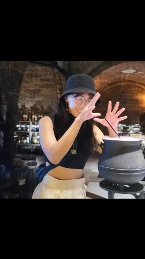 日里麻美のインスタグラム：「#wbharrypotterstudiotour #wbstudiotourtokyo #ハリーポッタースタジオツアー」