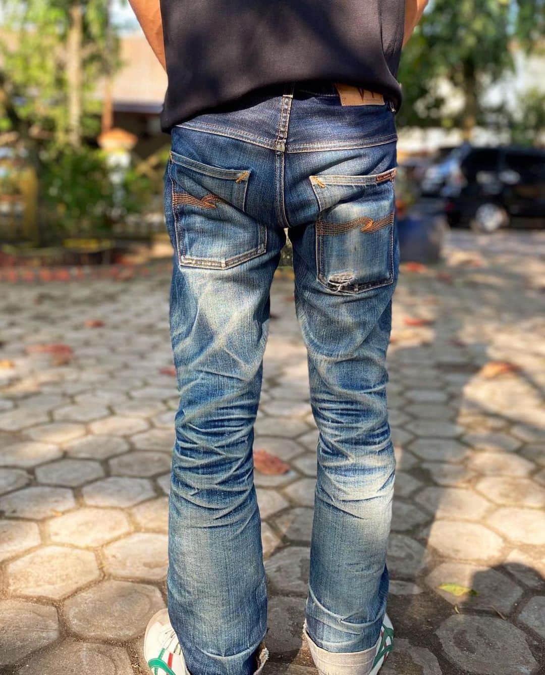 ヌーディージーンズさんのインスタグラム写真 - (ヌーディージーンズInstagram)「We have updated the tagged section here on our IG page. Head to our profile and click the 👤 icon to check out tagged Nudie Jeans from all over the world.  A special thanks goes out to @strongdenim for allowing us to share this incredible pair of Thin Finn with you 👖🫠  #NudieJeans #CreateTomorrowsVintage #ThinFinn」7月19日 23時17分 - nudiejeans