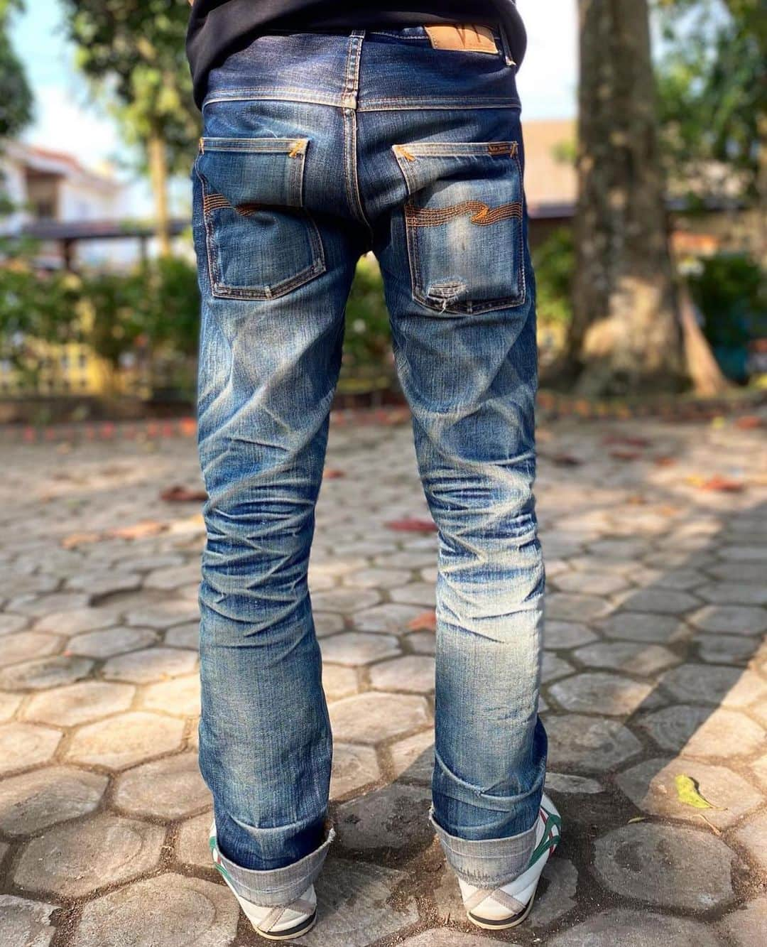 ヌーディージーンズさんのインスタグラム写真 - (ヌーディージーンズInstagram)「We have updated the tagged section here on our IG page. Head to our profile and click the 👤 icon to check out tagged Nudie Jeans from all over the world.  A special thanks goes out to @strongdenim for allowing us to share this incredible pair of Thin Finn with you 👖🫠  #NudieJeans #CreateTomorrowsVintage #ThinFinn」7月19日 23時17分 - nudiejeans