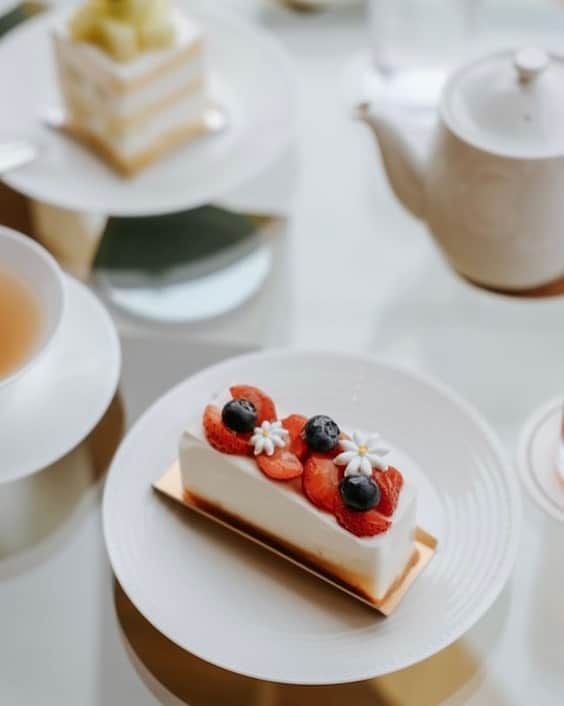 ザ・プリンス パークタワー東京さんのインスタグラム写真 - (ザ・プリンス パークタワー東京Instagram)「優雅なティータイムを彩るホテルメイドのスイーツ。  Embellish an already elegant tea time with some exquisite hotel-made sweets.   Share your own images with us by tagging @princeparktowertokyo —————————————————————  #theprinceparktowertokyo #hotellounge #tokyocafe #ThePreferredLife #ザプリンスパークタワー東京 #ロビーラウンジ #ホテルカフェ #港区カフェ」7月19日 23時17分 - princeparktowertokyo