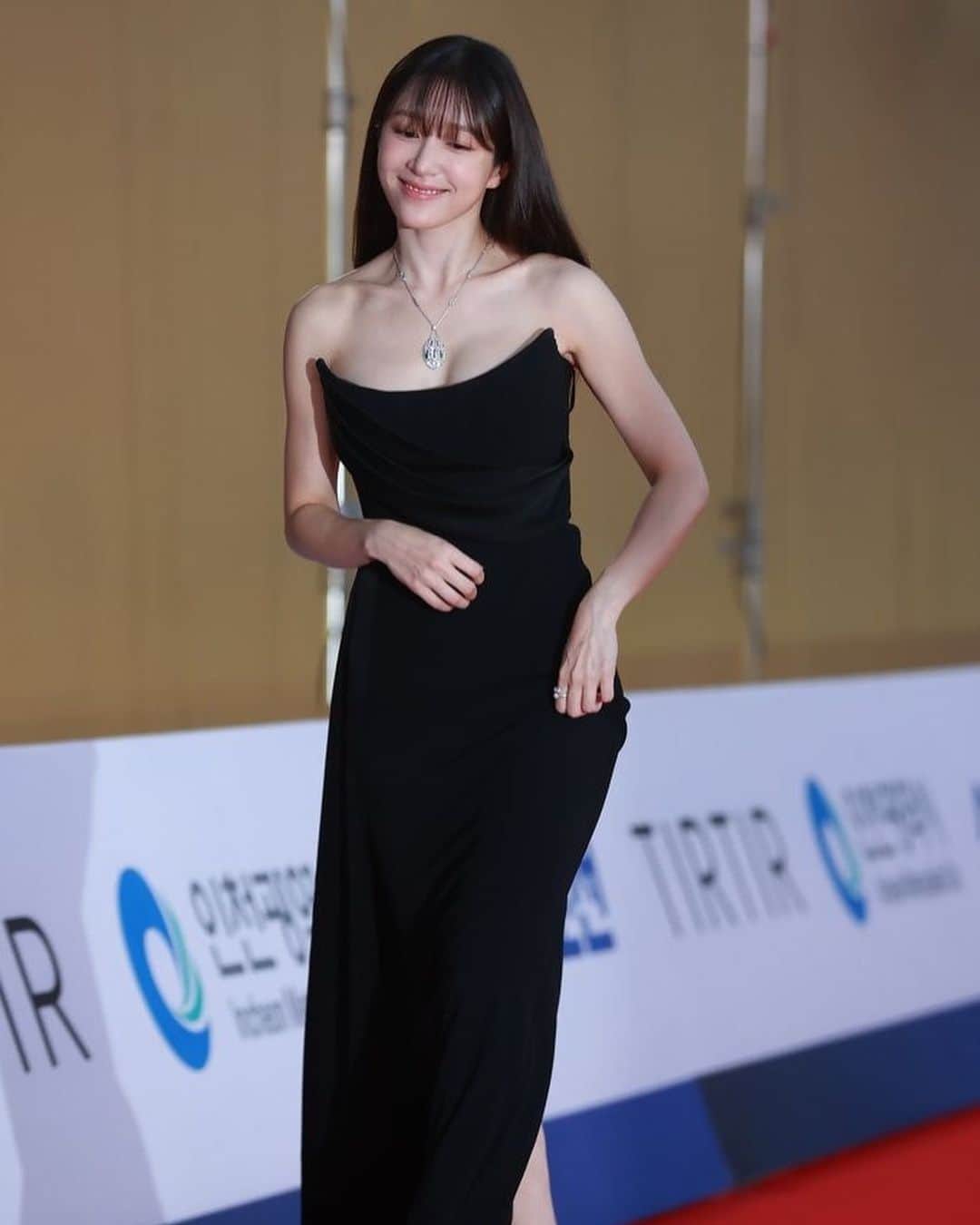 のインスタグラム：「희흿  #희재 #판타지스팟  #청룡어워즈시상식 #극I는 힘두렁..」