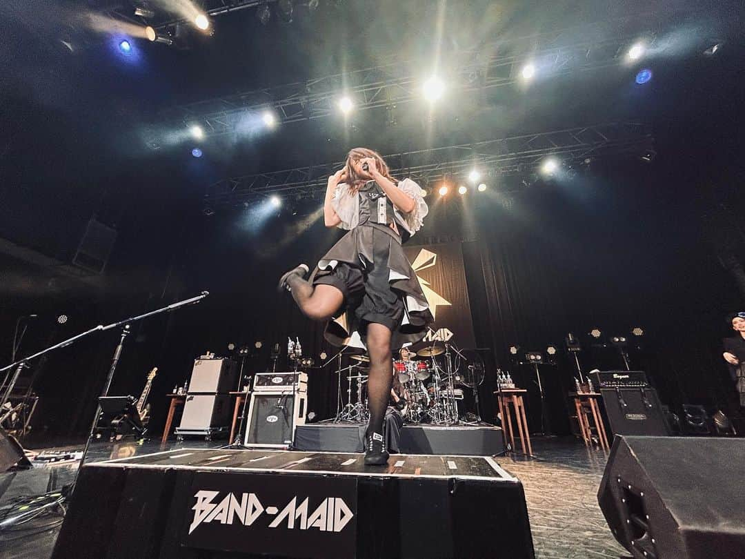 BAND-MAIDさんのインスタグラム写真 - (BAND-MAIDInstagram)「[BAND-MAID 10TH ANNIV. TOUR] day11  KAWASAKI  Thank you all for coming today! Please tweet your feedback with #bandmaid The next show is on Aug. 3 in Chicago.  #bandmaid #神奈川」7月19日 23時42分 - bandmaid.jp