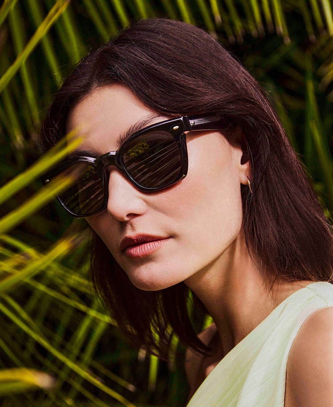 オリバーピープルズのインスタグラム：「Shades of intrigue. Merceaux in Black with Midnight Express Polar lenses.」