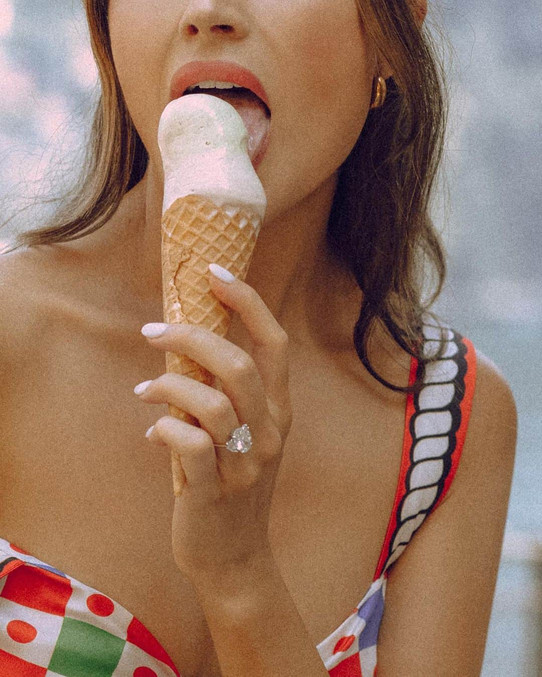 オリビア・カルポさんのインスタグラム写真 - (オリビア・カルポInstagram)「day dreaming 💭❤️ @dolcegabbana」7月20日 0時34分 - oliviaculpo