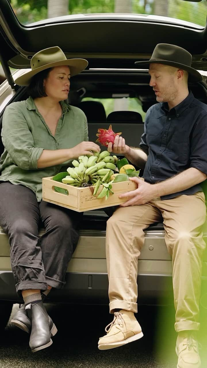 MAZDA Canadaのインスタグラム：「En Australie, dans la région tropicale du Queensland septentrional, des gens soucieux de l’environnement, comme la chef Rachael Boon de @oaks_kitchen_and_garden, utilisent des méthodes plus respectueuses de l’environnement afin de réduire leur impact sur la planète. Cliquez sur le lien dans la bio pour voir l’intégralité sur #MazdaMonde. #MazdaCanada」