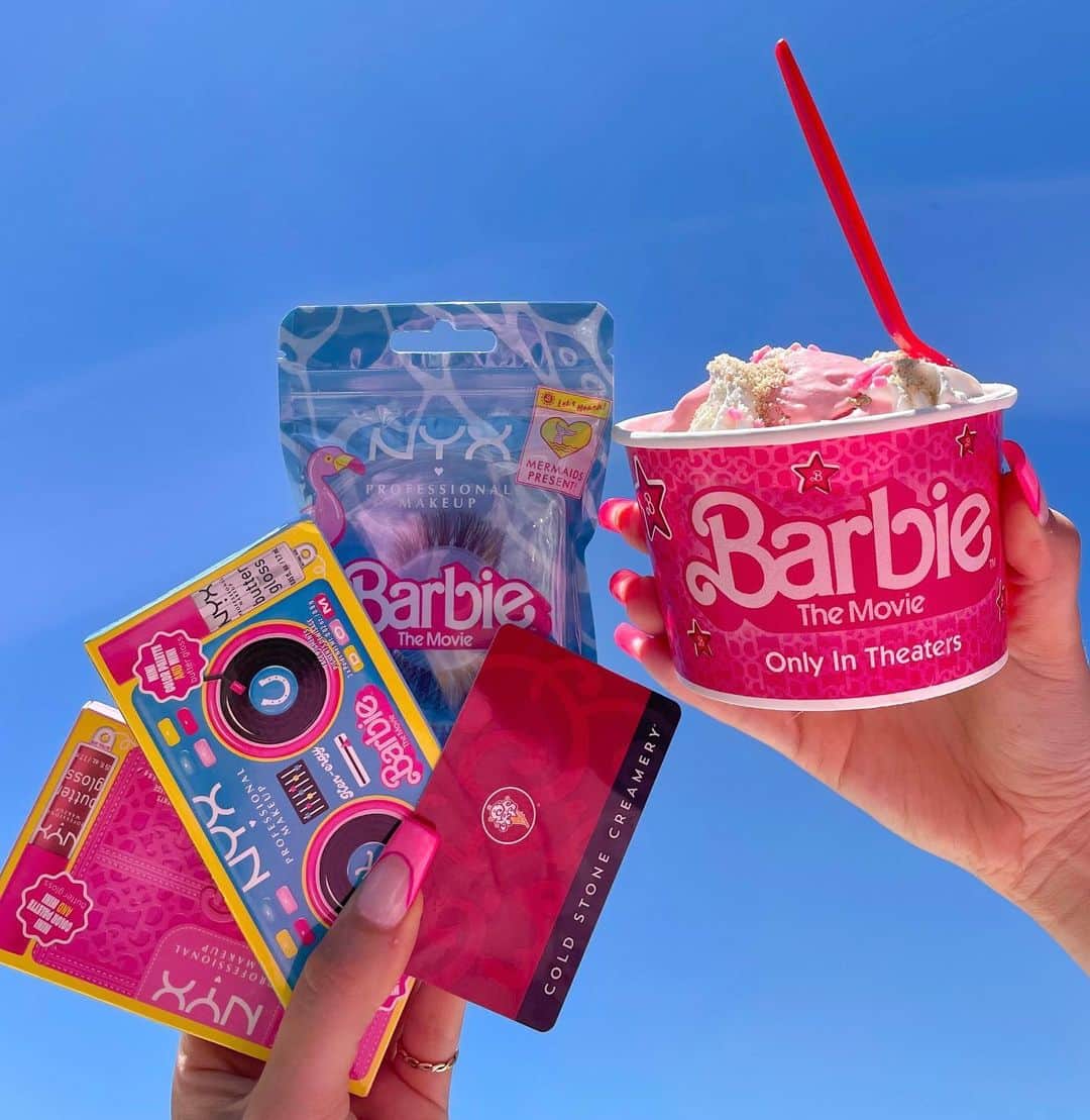 NYX Cosmeticsさんのインスタグラム写真 - (NYX CosmeticsInstagram)「GIVEAWAY ALERT!! We've teamed up with our besties at @coldstone to treat 2 lucky Barbies or Kens to a $50 Cold Stone® gift card and our limited edition #NYXCosmeticsxBarbieTheMovie collection! 🍦 💕✨ Here's how to enter:  💖 FOLLOW @nyxcosmetics + @coldstone + @barbiethemovie 💖 LIKE this post 💖 COMMENT who you want to see the movie with  US Only. No purchase necessary. You must be 16+ and a legal resident. Starts at 9:00 AM PT on 7/19 and ends at 9:00 AM PT on 7/23. Odds of winning depend on the total number of entries received.  shop the #NYXCosmeticsxBarbieTheMovie collection at @target and see @barbiethemovie only in theaters July 21. ©2023 WBEI ©2023 Mattel. #nyxcosmetics #nyxprofessionalmakeup #barbiethemovie #barbie」7月20日 1時01分 - nyxcosmetics
