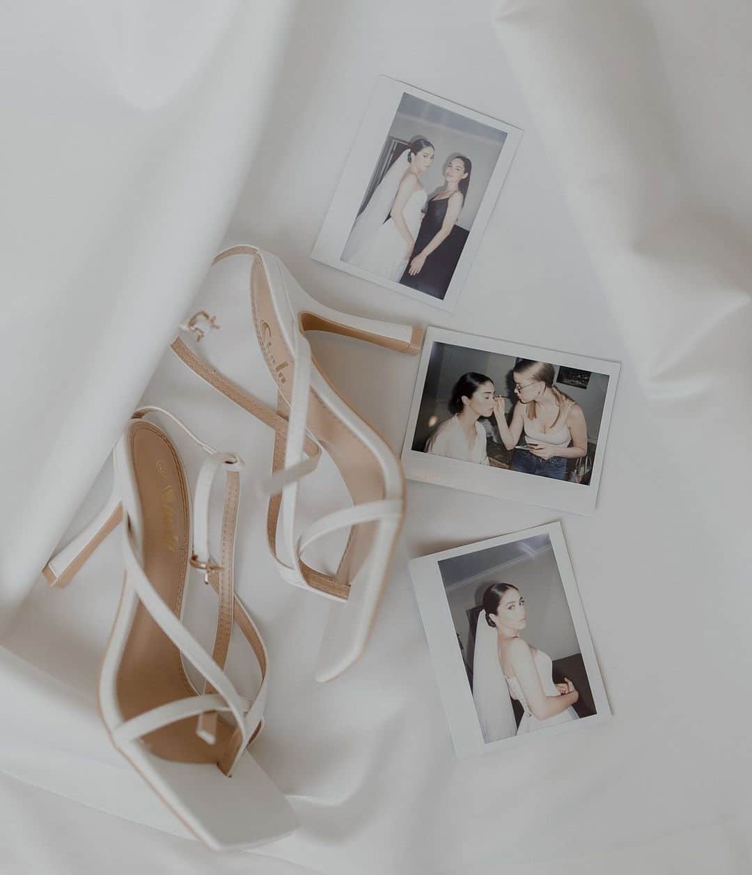 Fujifilm Instax North Americaのインスタグラム：「A special day like this one deserves to be captured on film 🤍⁠ ⁠ 🖼️ Source: @mashasofiewed⁠ .⁠ .⁠ .⁠ #DontJustTakeGive⁠ #InstaxWideFilm⁠ #WeddingIdeas⁠ #HappilyEverInstax」