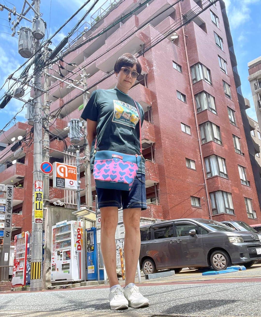 山本華世のインスタグラム：「時間の許す限り、私の出来る事は精一杯‼️ 頑張りまーす❤️こそっ、自撮り、恥ずい‼️ #アラカン #over55 #simplelife  #enjoylife  #japan #fukuoka  #世界水泳 #ようこそ福岡へ」