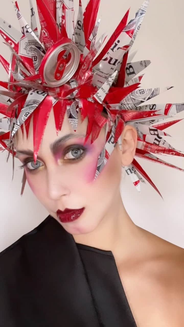 Kento Utsuboのインスタグラム：「💖 expansive Budweiser and Vogue Super Kawaii makeup 💖  ✨Beautiful @vaughanollier  _ _ _ _ _ Super Kawaii ❤️ It was so much fun day ✨  Please leave a like and comments below!!!❤️‍🔥 Any questions are welcome!!  スパかわいいー❣️  今日は今回はアメイジングなバドワイザーの缶を使ったヘアー似合うように海外などで使われるテクニックを使ってメイクしてみました🥴👍  ありがとうございました☺️  皆さんの感想・コメントお待ちしてます🎶 質問もお気軽にどうぞ😆」