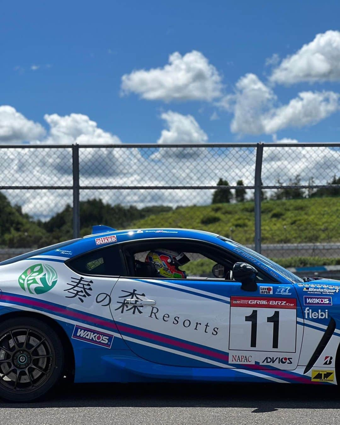 脇阪寿一さんのインスタグラム写真 - (脇阪寿一Instagram)「86的レース生活始まりました。 GR86/BRZ CUP 第3戦は、灼熱のアスファルトジャングル、モビリティリゾートもてぎ  #gr86brzcup  #toyotagazooracing  #gr86 #assomotorsports  #奏の森resortsbs86 #奏の森resorts  #owltech #lifeegg #flebi #recaro #wedssport #wakos #interiorguard #oguraclutch #kenwood #bridgestone #franckmuller #abcmart #かなざわクリニック #araihelmet #firelex #alpinestars #rstaichi #endless #ketl #ksdesign #designlab #sfida #succeedsports #shinjichannel」7月20日 13時26分 - juichiwakisaka