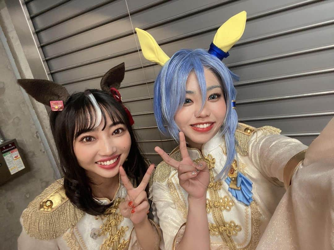 佐藤日向さんのインスタグラム写真 - (佐藤日向Instagram)「. #ウマ娘 プリティーダービー 『5th EVENT ARENA TOUR GO BEYOND -WISH- 』 Day1 横浜公演に #ケイエスミラクル 役で 出走させていただきました！ まさかまさかの舞台パートも😭👏 ライブを観にきたと思ったら突然パドック…？！ となった方も多かったと思います。笑 「公演中止になって観れなかったから嬉しかった」 「配信でしか観たことなかったけど生で見れた！」 そんな言葉を見かけるたびに "公演中止"という言葉に胸が苦しくなりながらも 約一万人の方の前で演じる機会をいただけて 本当に感謝の気持ちでいっぱいです。 終演後、舞台Blu-rayのアクセスが混雑していたと聞いて嬉しくて嬉しくて… まだまだ精進します！！！ そして再演という形でのリベンジ！したい！ . 今回キャストの皆さんと沢山話せて 人見知りなんかしてる場合じゃないわよ⁉️ と自分を鼓舞して行動したら お友達……と言っても良いのでしょうか…… お話できる子が急増して ご飯行こうの約束も増えて ちいかわのような鳴き声が出ます。嬉 またライブで会えますように！ そして私もまた出走できますように！」7月20日 13時26分 - sato._.hinata