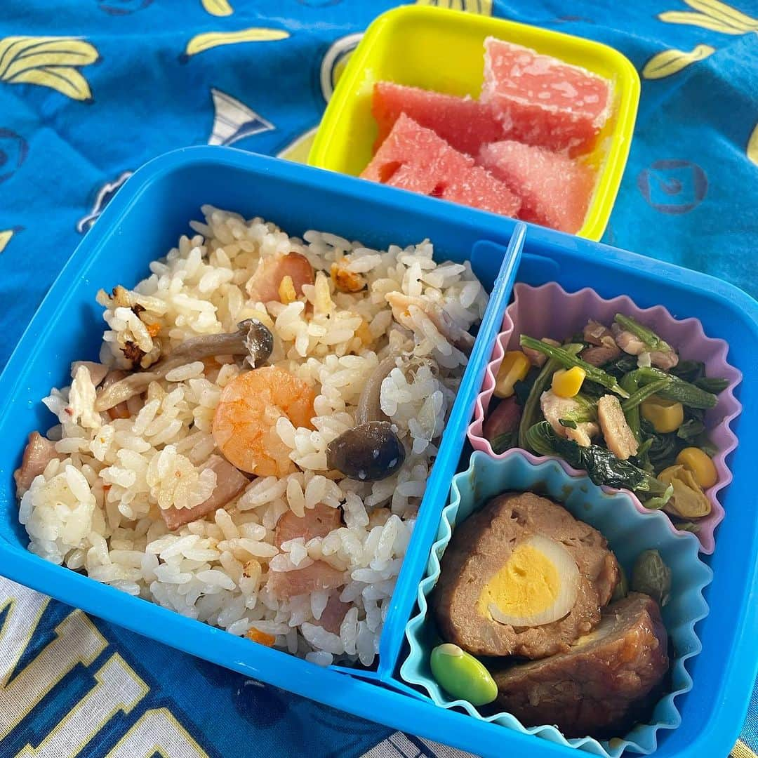 小西ゆりなさんのインスタグラム写真 - (小西ゆりなInstagram)「お久しぶりの息子弁当👦🍱 今日で1学期終了👏 これからは適度にまた学童のお弁当作りが始まります🥲 給食に慣れると… お弁当の作り方とか保冷剤がわりのおかずとか色々と忘れちゃうものだね😰 #本日のお弁当 #お弁当記録 #子供弁当 #学童弁当 #1学期終了 #夏休みスタート」7月20日 13時20分 - yurina_konishi