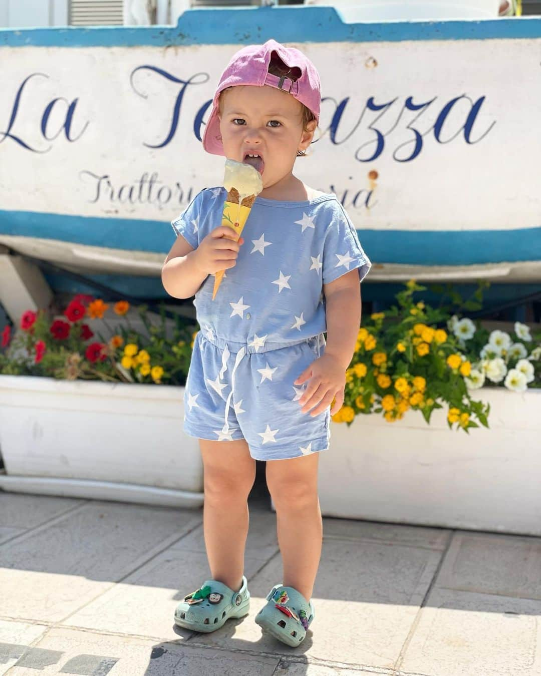 Samuel Lippkeさんのインスタグラム写真 - (Samuel LippkeInstagram)「Happy 2nd birthday Penelope! You're so smart, so kind to all animals and bugs, such a pizza and gelato lover, worlds best little traveler and my very creative sous chef. You will always be daddy's little girl. I am so proud of you baby. #penelopeair」7月20日 4時28分 - samuel.lippke