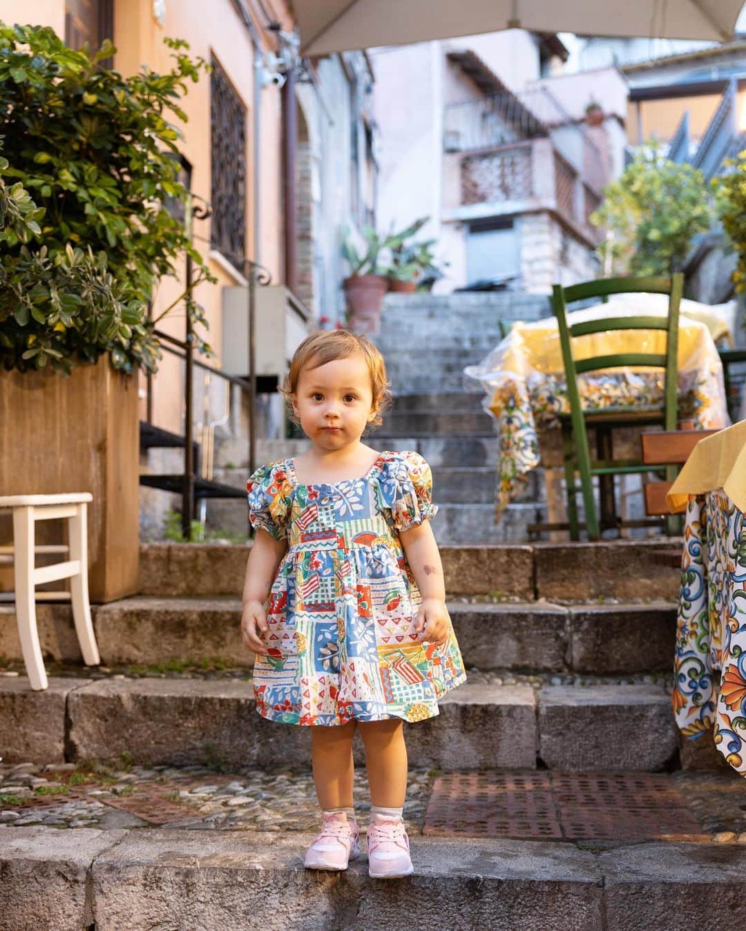Samuel Lippkeのインスタグラム：「Happy 2nd birthday Penelope! You're so smart, so kind to all animals and bugs, such a pizza and gelato lover, worlds best little traveler and my very creative sous chef. You will always be daddy's little girl. I am so proud of you baby. #penelopeair」