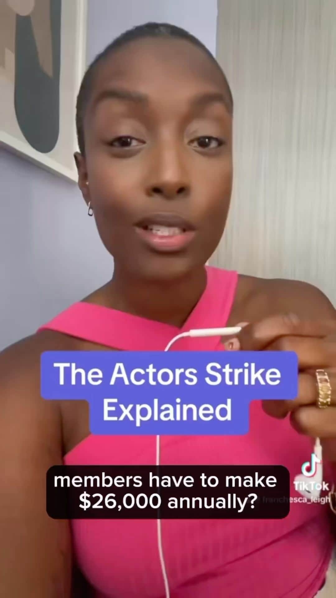 ルピタ・ニョンゴのインスタグラム：「Wondering why 160,000 @sagaftra actors are on strike? Here is an eye-level explanation from @chescaleigh with @msdanifernandez and @thenassersamara explaining what’s at stake 🙌🏿. The #SAGAftraStrike is in effect to support the rights of the thousands of actors (and writers in #WGAStrike) who are advocating for a more just, liveable system in our industry. This is not about getting the most, it’s about basic worker rights and transparently determining the fair value of the contributions of the many in accordance with the economic and technological changes of our times.」