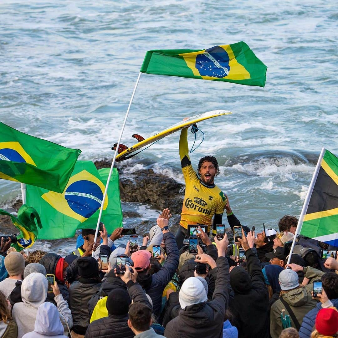 世界プロサーフィン連盟（WSL）さんのインスタグラム写真 - (世界プロサーフィン連盟（WSL）Instagram)「From Final 5 clinching to Olympic provisional qualification, the #CoronaOpenJBay brought the best of the 2023 Season into the spotlight. Congrats to @filipetoledo and @lakeypeterson!  Onto the Shiseido #TahitiPro!  @ethan_ewing @picklummolly」7月20日 6時33分 - wsl