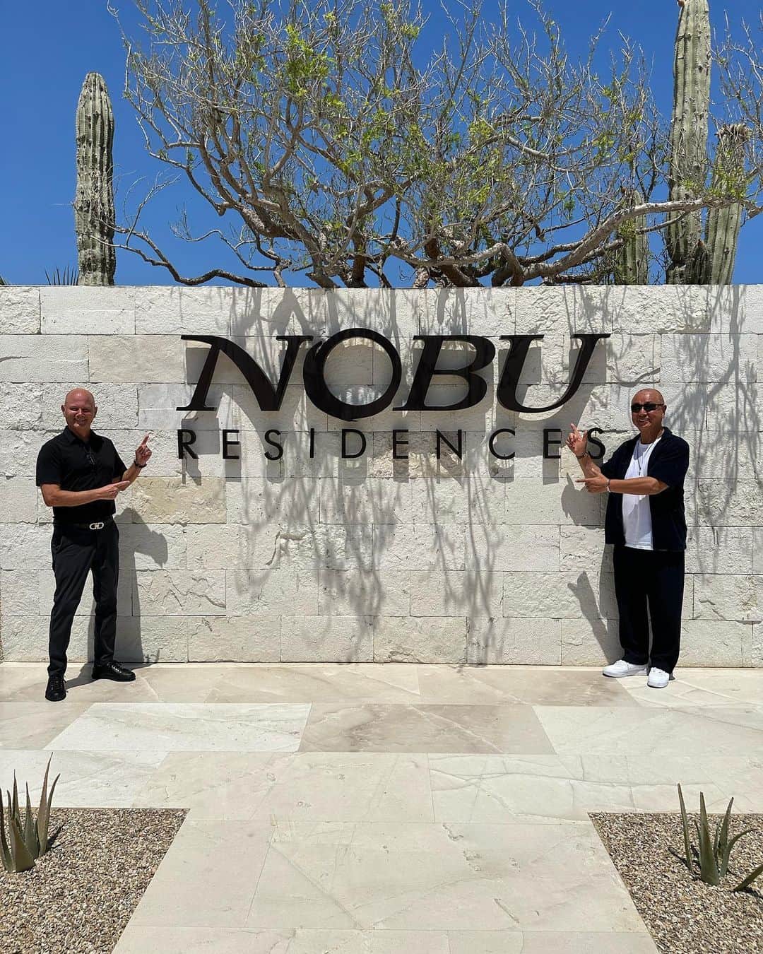 松久信幸さんのインスタグラム写真 - (松久信幸Instagram)「Nobu Residence opens in Los Cabos. @nobuloscabos @nobuhotels  #nobuintown  Thank You everyone ❤️」7月20日 6時50分 - therealnobu