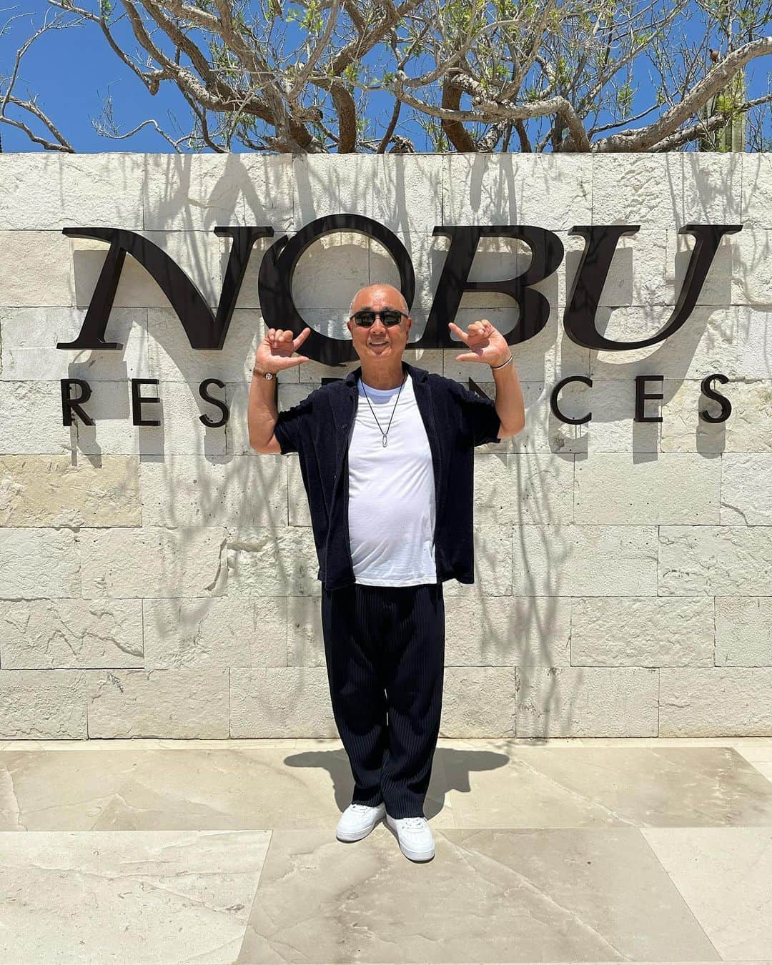 松久信幸さんのインスタグラム写真 - (松久信幸Instagram)「Nobu Residence opens in Los Cabos. @nobuloscabos @nobuhotels  #nobuintown  Thank You everyone ❤️」7月20日 6時50分 - therealnobu