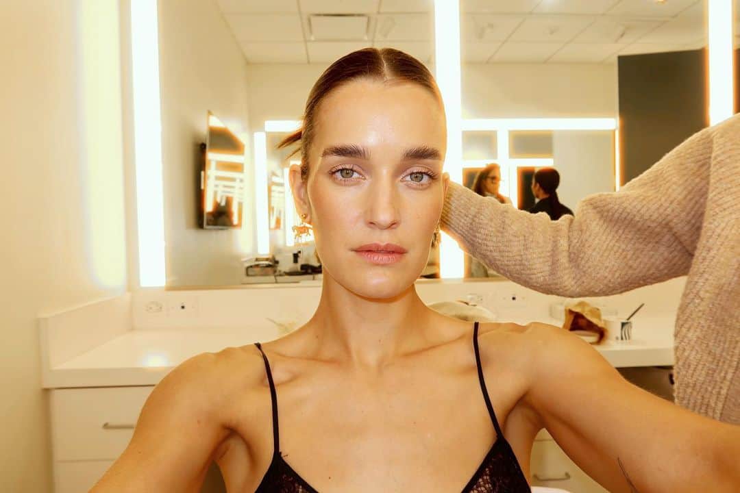 ケイト・ハリソンのインスタグラム：「Today ⭐️ with @carbon38 .」