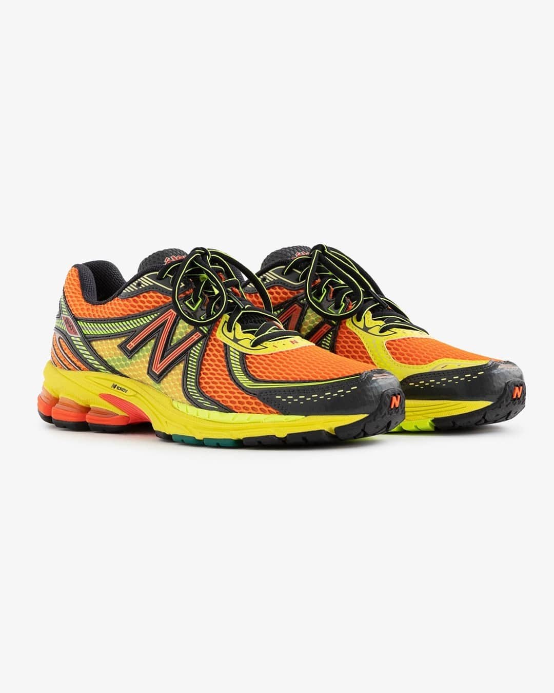 HYPEBEASTさんのインスタグラム写真 - (HYPEBEASTInstagram)「@aimeleondore and @newbalance are reconnecting for SS24 to launch a three-piece 860v2 collection. ⁠ ⁠ Two out of the three installments hone in on bold and bright presentations. One pair focuses on a tennis ball-esque yellow to drip over its mesh build, laces and tongues and comes complemented with metallic silver overlays while the other comes fitted with a blend of orange, red and green accents while subtle hits of solid black adorn the tongues, shoe strings and overlays. The third sibling features a gradience of white and beige hues and comes topped off by creamy N logos, laces and midsoles.⁠ ⁠ ALD's reservations are now open. Note that each pair will cost $150 USD and will be shipped sometime during February-March 2024.⁠ ⁠ Photo: Aimé Leon Dore」7月20日 7時50分 - hypebeast