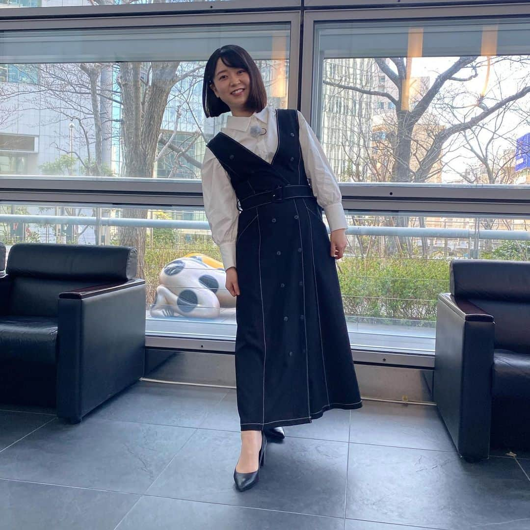 宮崎由衣子さんのインスタグラム写真 - (宮崎由衣子Instagram)「2023.3.14(火) #日本テレビ 「  #バゲット 」 @baguette_ntv  #衣装  @nostalgia_jp  さま  ★ #コーディネート　→　#スタイリスト　さま ★ #ヘアアレンジ　→　#日テレ　#ヘアメイク　さま  #気象予報士  #お天気キャスター #153cm  #低身長コーデ　　　 #今日の服　#今日のコーデ　#大人コーデ #今日の衣装　#テレビ衣装　#衣装提供 #ミディアムヘア  #ミディアムヘアアレンジ #くせ毛　 　 #japanese #ootd #weatheranchor  #기상캐스터　#氣象主播  超時間差投稿失礼しました💦」7月20日 13時45分 - wm_yuitea