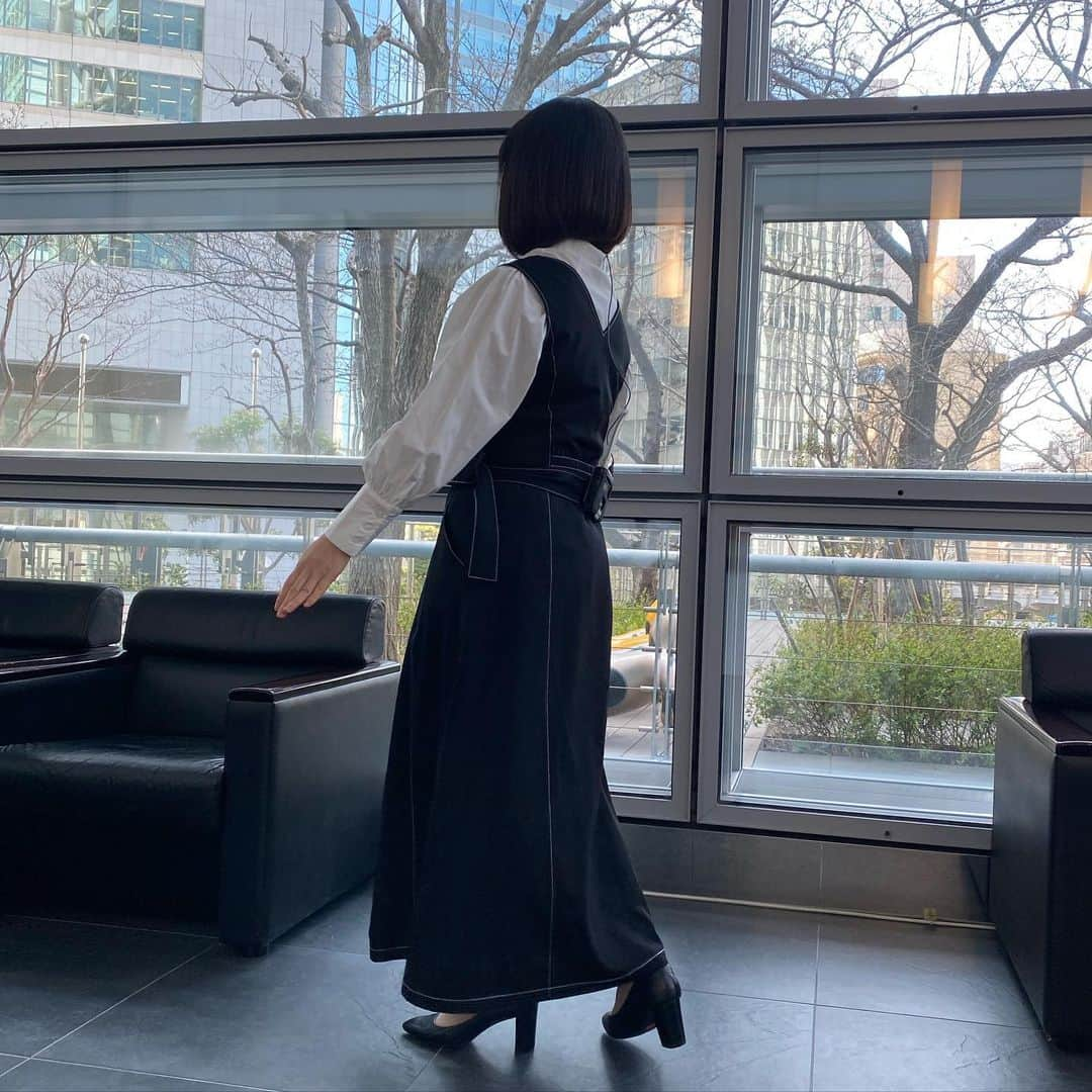 宮崎由衣子さんのインスタグラム写真 - (宮崎由衣子Instagram)「2023.3.14(火) #日本テレビ 「  #バゲット 」 @baguette_ntv  #衣装  @nostalgia_jp  さま  ★ #コーディネート　→　#スタイリスト　さま ★ #ヘアアレンジ　→　#日テレ　#ヘアメイク　さま  #気象予報士  #お天気キャスター #153cm  #低身長コーデ　　　 #今日の服　#今日のコーデ　#大人コーデ #今日の衣装　#テレビ衣装　#衣装提供 #ミディアムヘア  #ミディアムヘアアレンジ #くせ毛　 　 #japanese #ootd #weatheranchor  #기상캐스터　#氣象主播  超時間差投稿失礼しました💦」7月20日 13時45分 - wm_yuitea