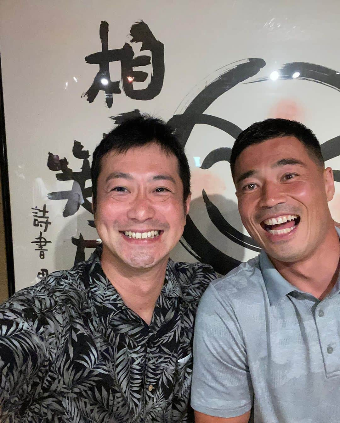 宮下純一さんのインスタグラム写真 - (宮下純一Instagram)「鹿児島の牡丹でラグビーの山田章仁くんとばったり😆 同じ九州で本当に愛される山田くん健在でした😆まだ現役で頑張ってるので九州を盛り上げて欲しい‼️ 章仁ありがとう😊#牡丹 #鹿児島 #山田章仁」7月20日 8時54分 - junichi1017