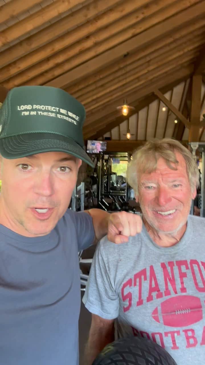 ジェイソン・ケネディのインスタグラム：「My 82 year old workout buddy Howard….」