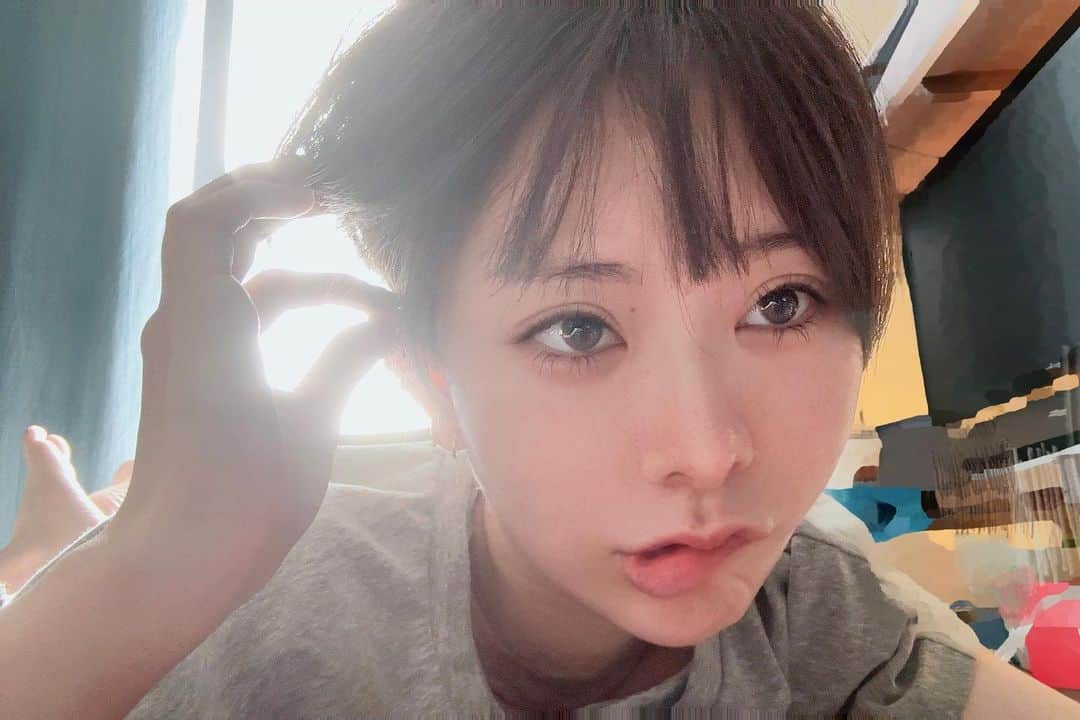 雫さんのインスタグラム写真 - (雫Instagram)「起きたよ」7月20日 11時19分 - plkshizuku