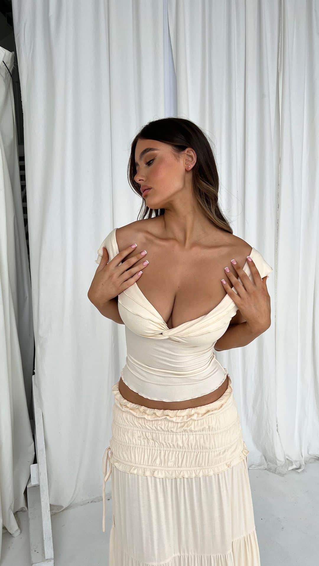 のインスタグラム：「The most heavenly duo; discover the Denali Top + Skirt. ♡ Shop now!」