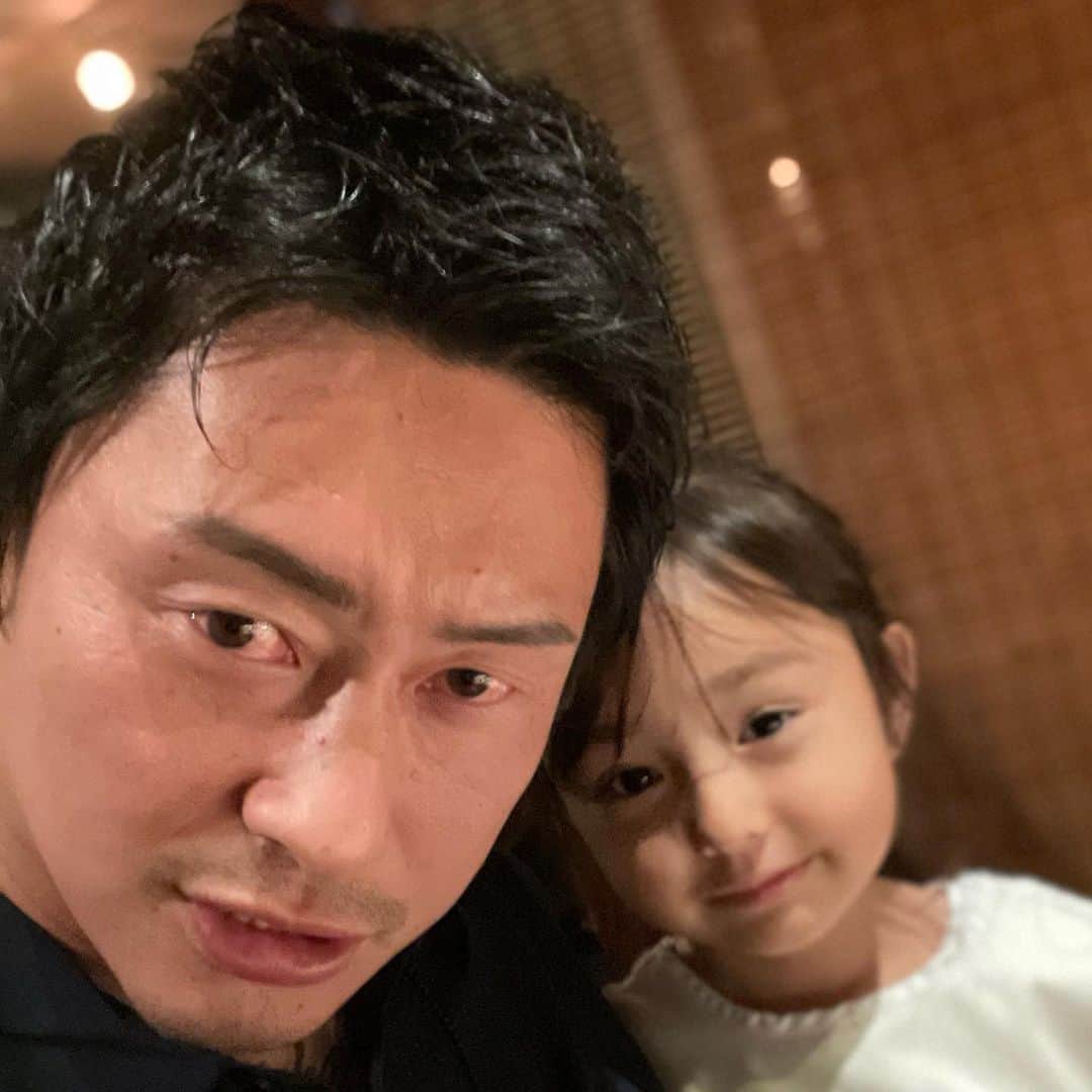 吉永啓之輔のインスタグラム：「彼女出来ました  幸せにします🫡  お母さん宜しくお願いします」