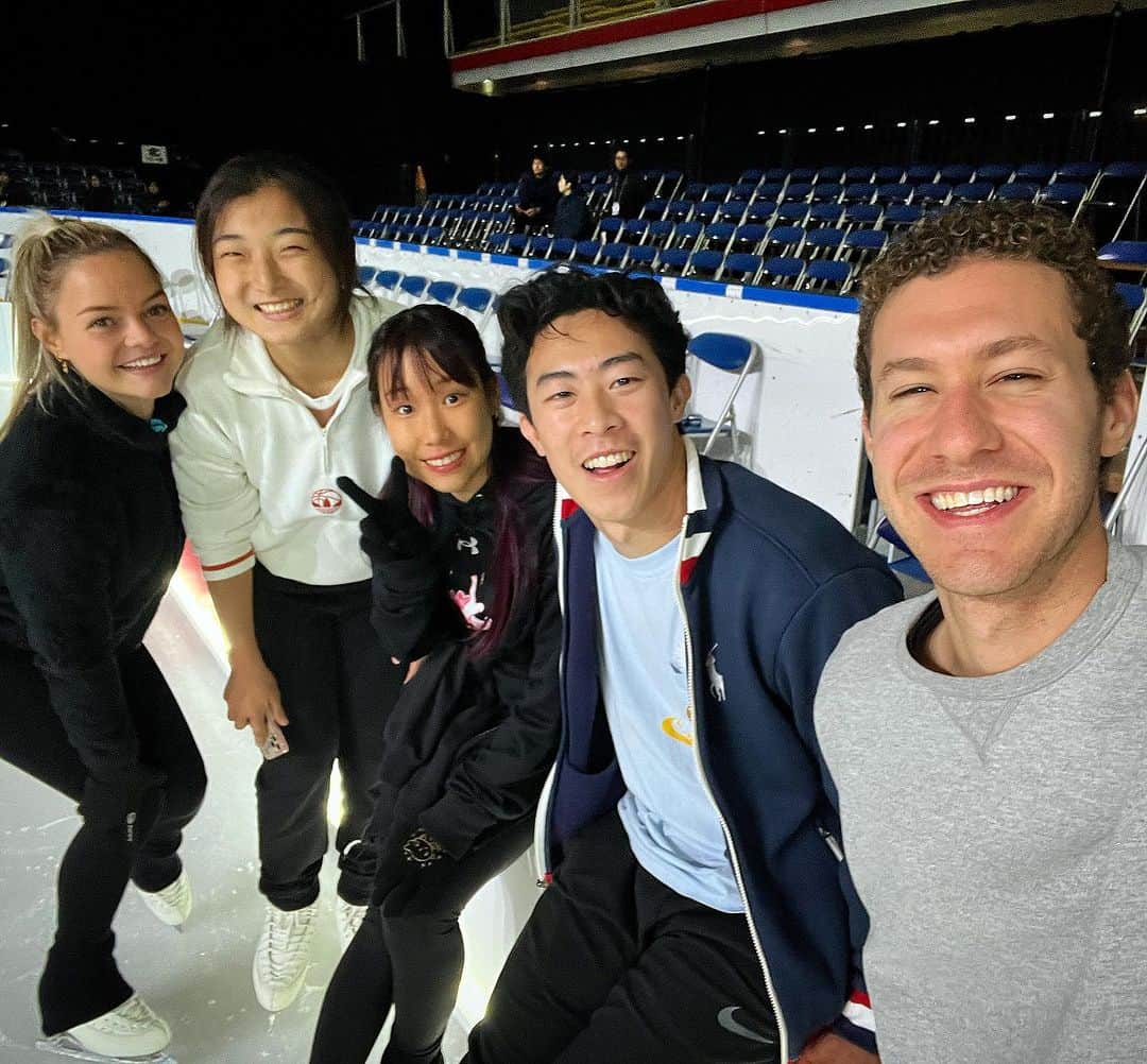 ジェイソン・ブラウンのインスタグラム：「Rehearsals are underway!! れんしゅうが始まりました! 🥰⛸️ @fstheice   #theICE #japan #nagoya #figureskating #show #iceshow#skating」