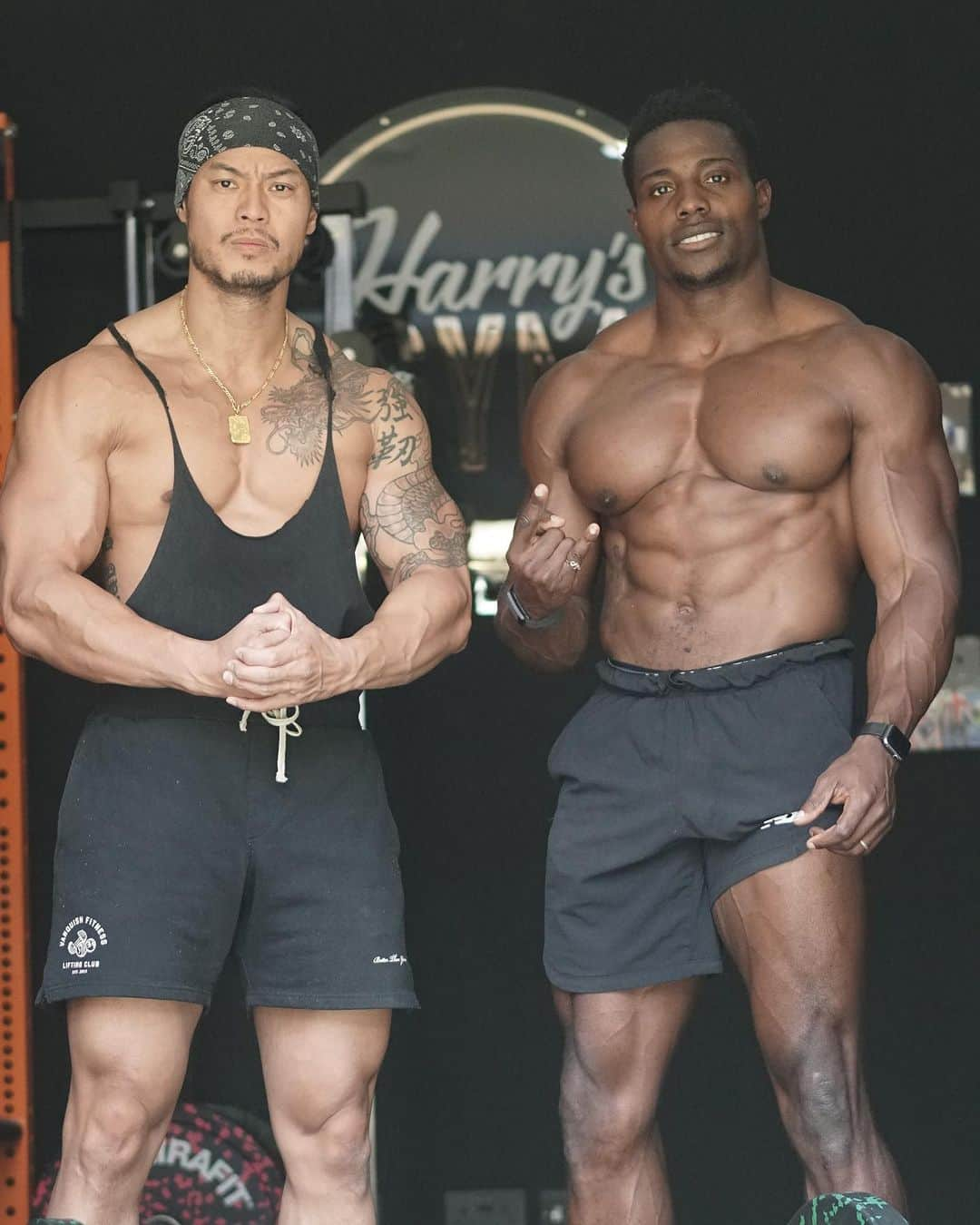 ハリー・アイキネス＝アリエティのインスタグラム：「Rush Hour 4 - in the making!! 💪🏾 - - #training #explore #TrainingPartners #Partnersincrime」