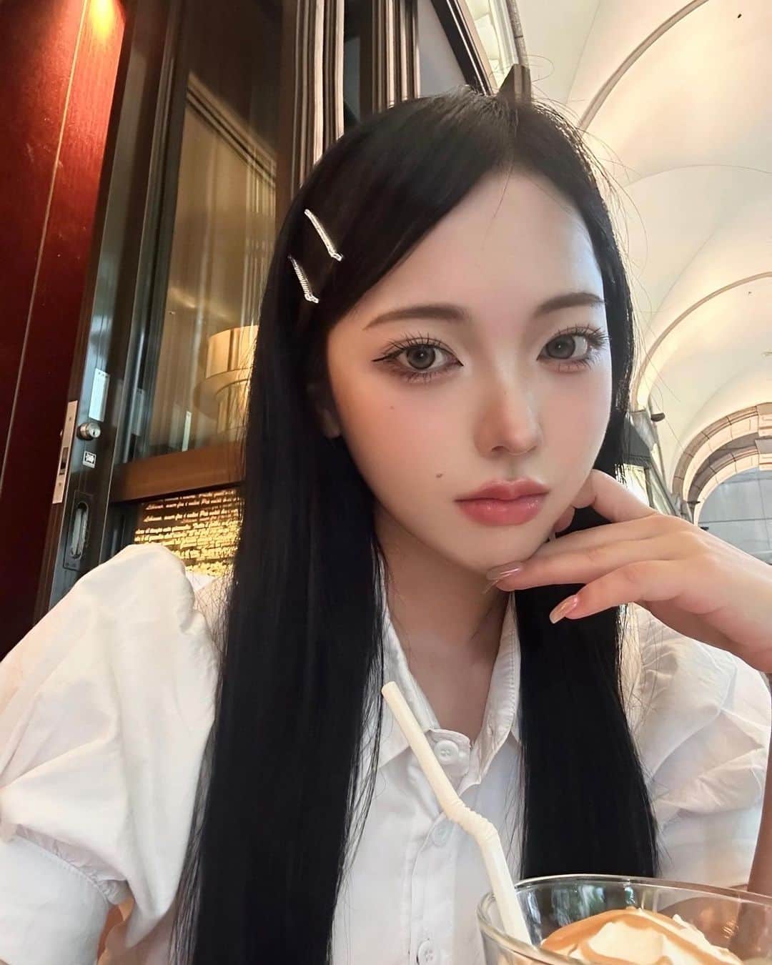 葉月ひまりのインスタグラム：「中国で流行ってるメイクしたらめっちゃ盛れた( ˆ ˆ )/♡ たまにイメチェンしてみるのも楽しくていいね‪•*¨*•.¸¸☆」
