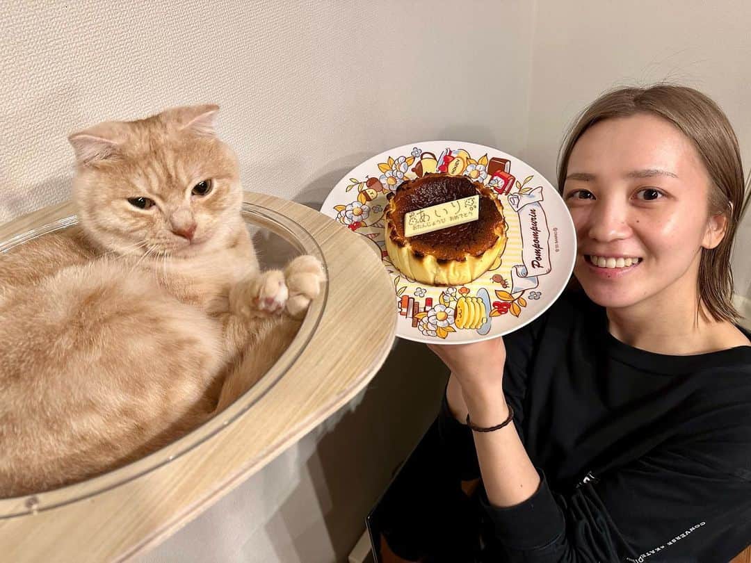 田原愛里のインスタグラム：「7月19日👧🏻🌸 27歳になりました〜！ メッセージくれた皆さん、 ありがとうございますっ！  目指せ田中みな実！ 27歳はこれを目標に 楽しく愉快に元気よく生きますっ！笑 良い年にします〜！🥰」