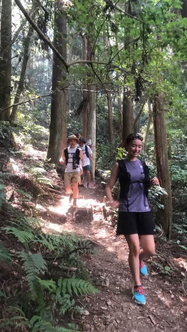 吉田麻衣子のインスタグラム：「⛰️ ロードと山の違いを思い知り、それもまた学び。 久々にハードな時間を過ごし珍しくヘコたれながら、しかし楽しく贅沢な時間。 ご褒美のようなyogaにうっとりして、美味しい蕎麦を食べ、大好きな中央線でウトウトしながら帰宅。 至福な時間！」