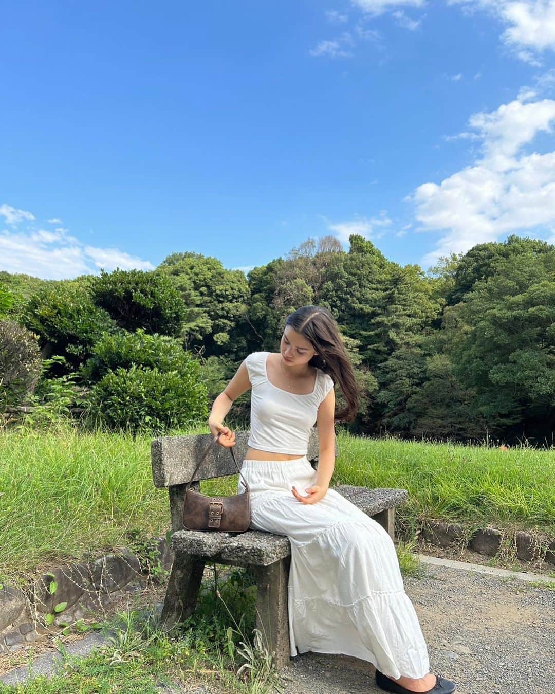 ブリッジマン遊七さんのインスタグラム写真 - (ブリッジマン遊七Instagram)「Nice and sunny day outside…」7月20日 21時50分 - yunabridgman