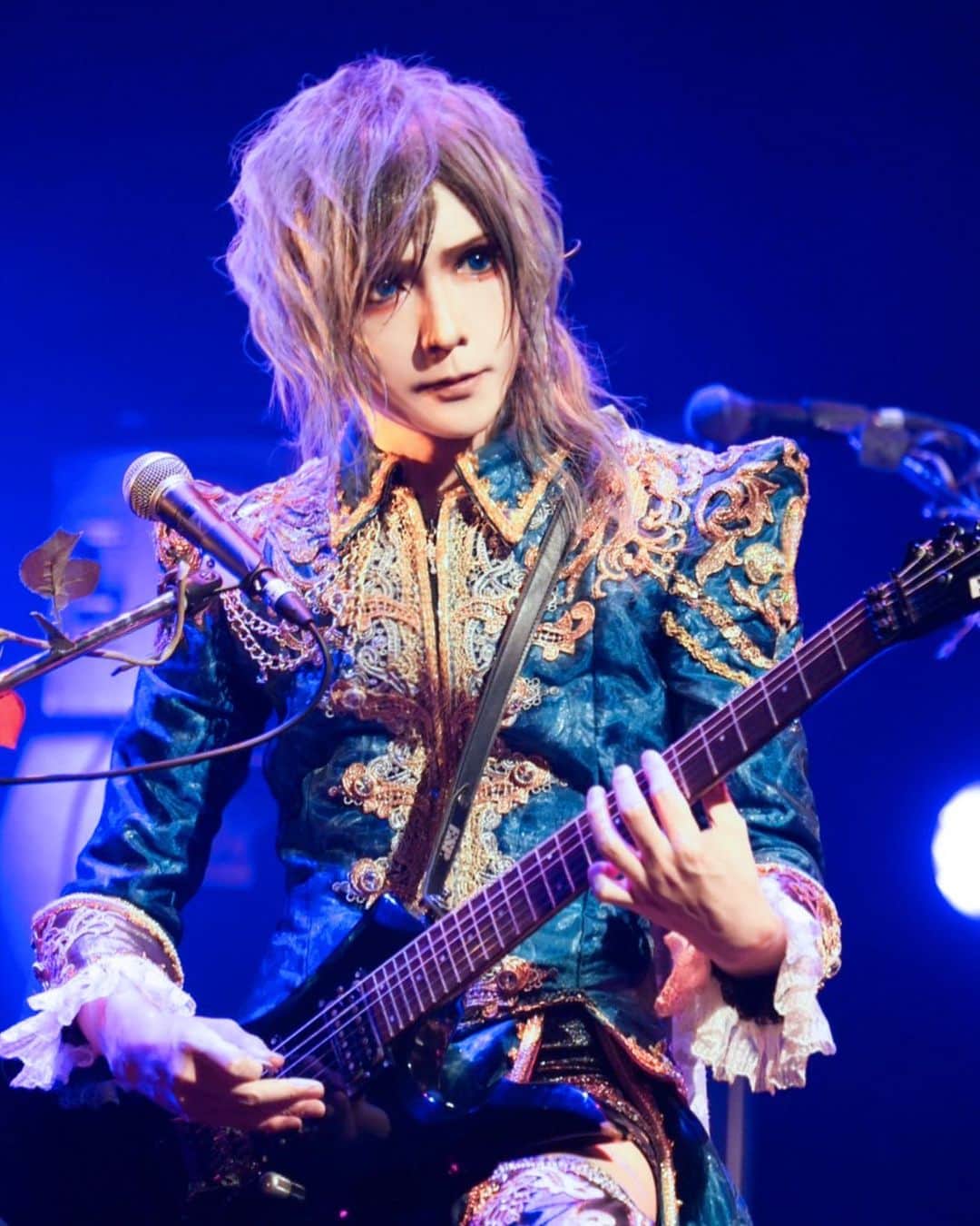 TERUのインスタグラム：「#Versailles × KAMIJO「BLOOD OF VAMPIRE」(。・_・。)/🌹」