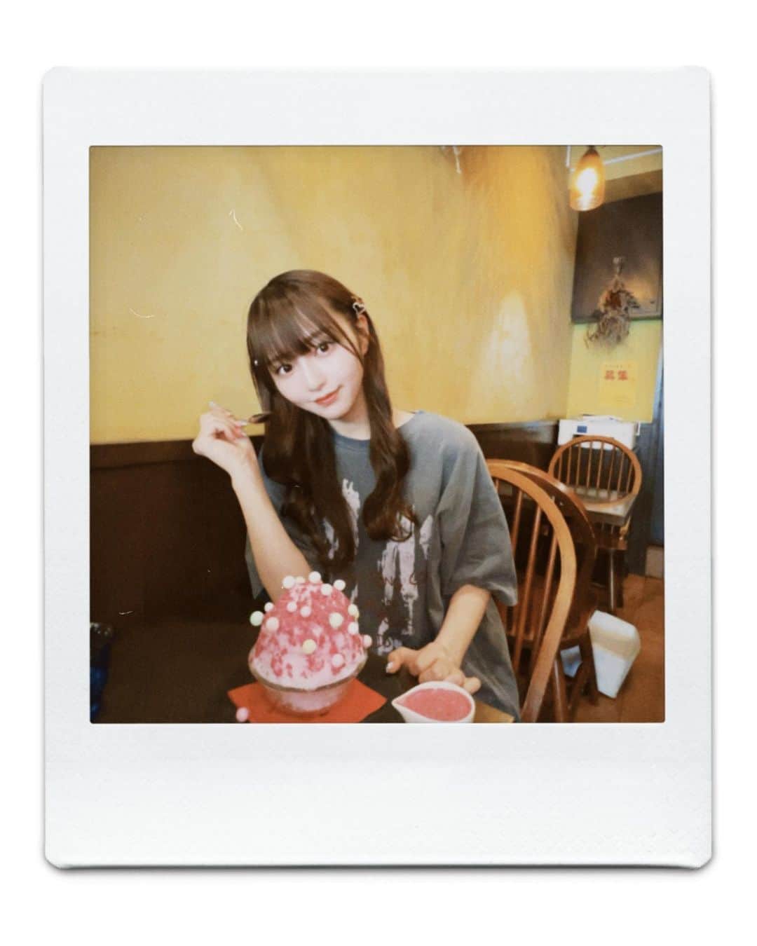 鎮目のどかのインスタグラム：「かわいすぎるおいもかき氷 🍠♡  氷は軽くてふわっふわでおいもは優しい甘さでずーっと食べ続けられる美味しさだった…🤤 食べ進めると紫芋アイスが出てきてテンションあがった！小豆と白玉ものってて飽きずに食べられて最高、🍧おいももかき氷も大好きだから神でした🥹 この夏色んなかき氷沢山食べたい、おすすめあったら教えて！  #かき氷 #おいもカフェ」
