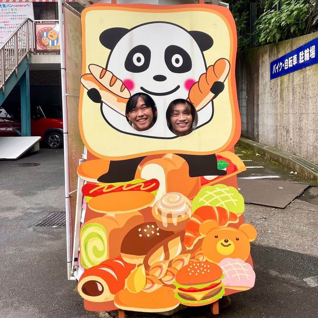 日本テレビ「ヒルナンデス！」さんのインスタグラム写真 - (日本テレビ「ヒルナンデス！」Instagram)「. #鈴木福 さんと#なにわ男子 #藤原丈一郎 さんの路線バス旅！野球という共通の趣味で繋がっているおふたり、とても楽しそうでした！スタジオへのお土産もたくさんありがとうございました❤️‍🔥  そして、昭和・平成・令和のアイドルがファッション対決！最新トレンドも学べました✨✨この夏のファッション、楽しみましょう！！👒  👑1位🥇#早見優 さん 2位🔥#保田圭 さん 3位🔥#横山由依 さん  そして昨日から日本テレビの新人アナウンサーがヒルナンデス！に出演しているのですが、今日は山本里咲アナウンサーが特技の絵を披露！木曜メンバーの皆さんが喜んで下さっていて、なんだか私まで嬉しかったです🎨  🌼明日のヒルナンデスは〜？🌼  ①関根・陣内・王林の週末満喫ツアー バスガイド厳選！羽田・品川エリアで関根・陣内・王林が人混みを避けて楽しむ週末プランを満喫！ 絶景羽田空港クルージング&夜に楽しむアイス  ②外国人が感動買い！あなたが買ったものはなに？ 外国人観光客が日本でどんな買い物を楽しんでいるのか徹底調査！そこから日本の魅力を再発見！  ③クイズ！名曲そこだけワンフレーズ  #ヒルナンデス #浦野モモ (C)日本テレビ」7月20日 22時09分 - hirunandesu_ntv_official