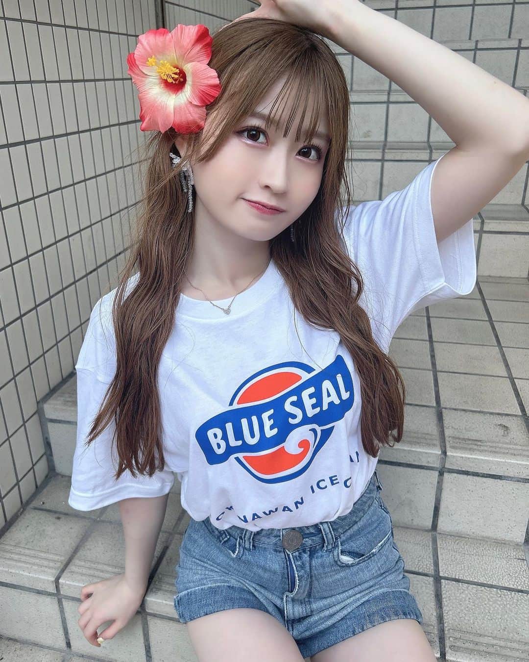 のインスタグラム：「ブルーシールTシャツかわいい🫶🏻」