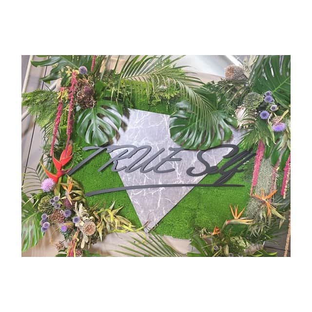 中島ヨシキのインスタグラム：「#TRUESelf 渋谷PARCO POPUP 3周年記念トークイベント  本当に本当にありがとうございました！ たくさん準備してきたものが皆様の目に触れること、手に取っていただけること、言葉にしがたい幸せです。 4年目も引き続きよろしくお願いいたします！  #渋谷PARCO  #小林大紀 #高木美佑 #堀江瞬 #望田ひまり」