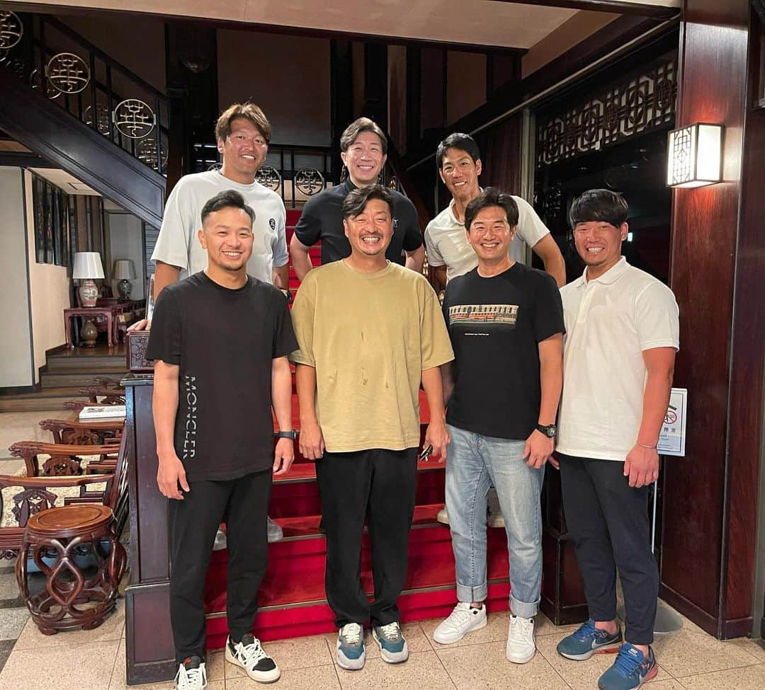 多村仁志さんのインスタグラム写真 - (多村仁志Instagram)「. 毎年恒例のオールスターブレイクでの食事会。  #中華街 #華正樓 #おなかいっぱい #横浜DeNAベイスターズ #懐かしいメンバーとも会えた 藤木会長いつもありがとうございます」7月20日 22時37分 - hit_tamu